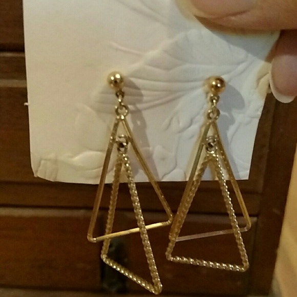 Double triangle earrings! Stylish and fun! - Picture 2 of 3